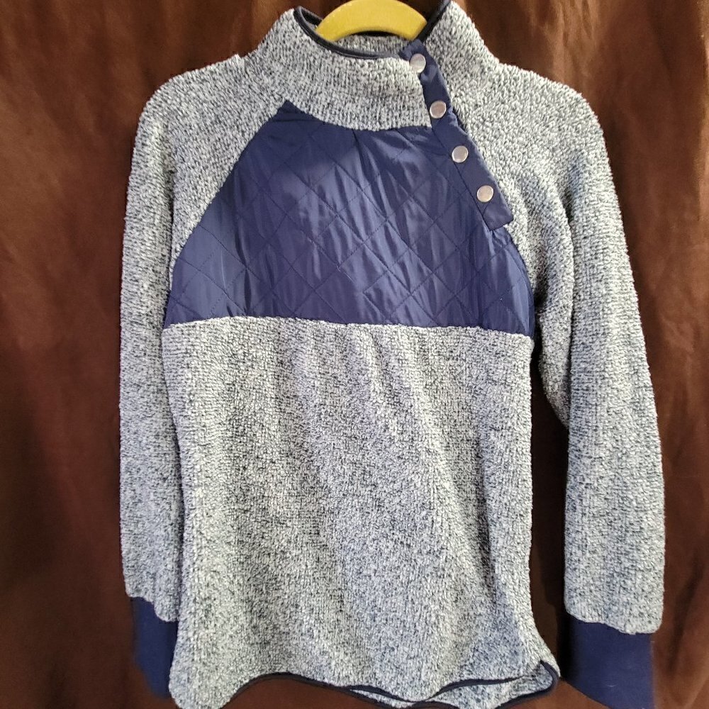 Forever 21 fuzzy two tones of blue side button up pull over sweatshirt